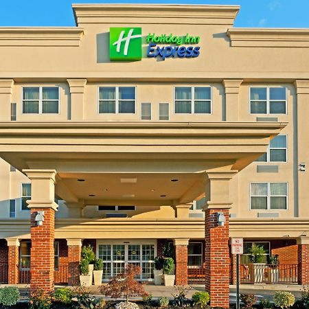 Holiday Inn Express Woodbridge, An Ihg Hotel Avenel Exterior photo